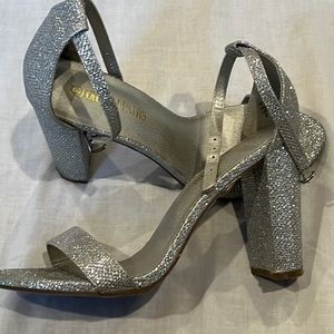 Dream Pairs Glitter Hi-Chunk Heels 8